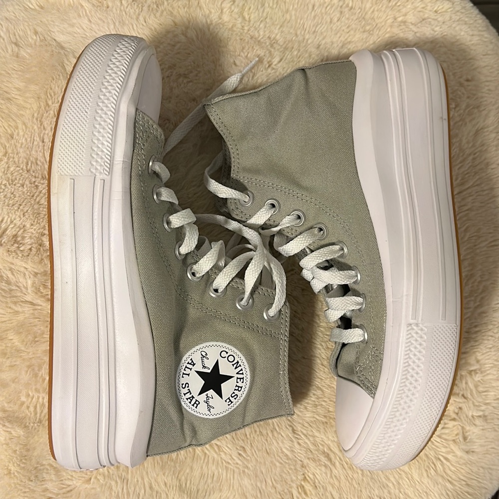 Platform converse